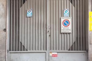 Posto auto/moto in garage