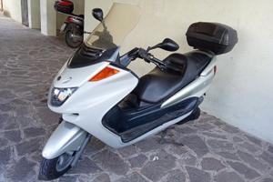 scooter Yamaha 250