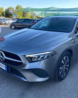 Mercedes A 180d MY23 Soli 19 Mila KM Cambio Automa