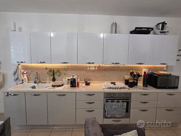 cucina Lube