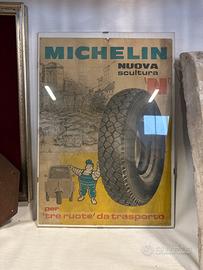 Insegna di carta michelin