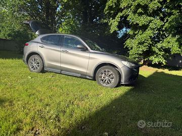 Alfa Romeo Stelvio 2.2 Diesel 180 CV