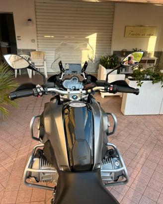 GS1200