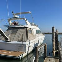 Barca Ferretti fly