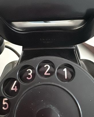 Telefoni fissi in bachilite