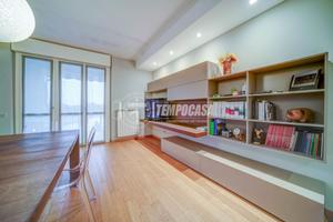 GALLARATE - TRILOCALE DUPLEX CON BOX E CANTINA