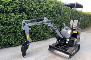 Miniescavatore 10Q RSV IVA E SPEDIZIONE INCLUSI