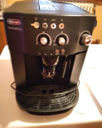 MAGNIFICA DeLonghi macchina da caffè