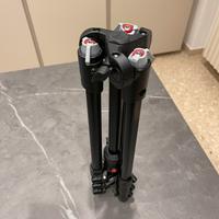 Treppiede  per macchina fotografica Manfrotto