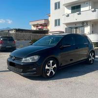 Volkswagen Golf 7  1.4  122cv  TSI - GPL