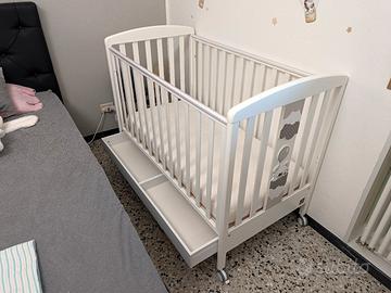 Lettino ItalBaby con materasso e kit tessile Nuovo