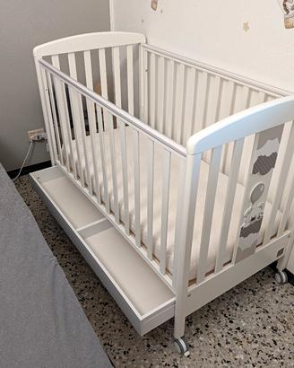 Lettino ItalBaby con materasso e kit tessile Nuovo