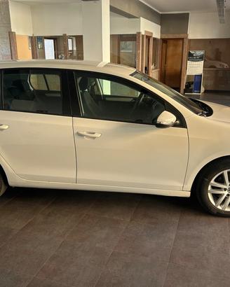 Volkswagen Golf 1.6 TDI DPF 5p. Highline