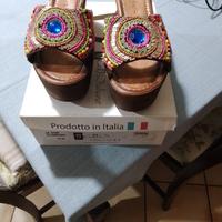 Sandali con zeppa donna misura 38 in vera pelle.