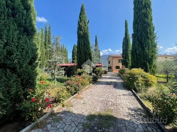 CASA SEMINDIPENDENTE A ASSISI