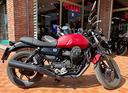 moto-guzzi-v7-stone