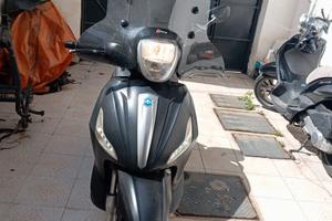 Beverly 350 sport Turing