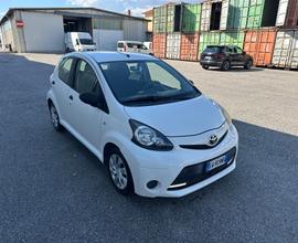 Toyota Aygo 1.0 VVT-i 69 CV...Neop