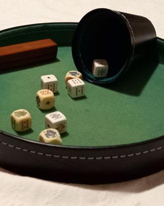 Gioco dadi poker+vassoio+bicchiere+scatola vintage