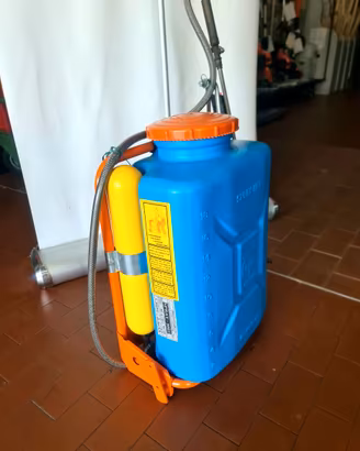 Pompa zaino a mano