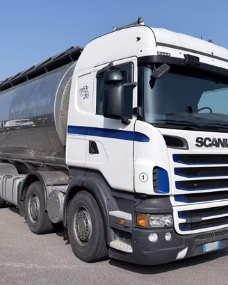 SCANIA R560 - CISTERNA 30.000 LITRI - 4 ASSI