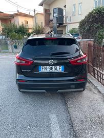 Nissan quasquai n connecta tetto panoramico