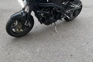 Triumph speed triple 1050