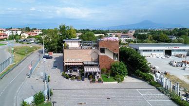 NEGOZIO A PESCHIERA DEL GARDA