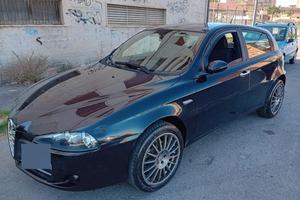 Alfa Romeo 147 Moving