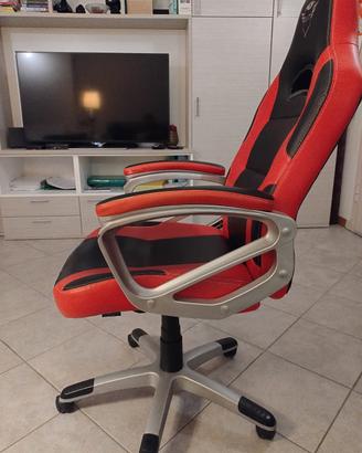 Sedia da gaming rossa e nera 40€