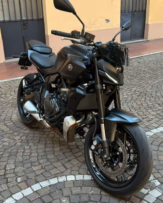Yamaha MT07  - 3 anni tagliandi + 7 anni garanzia