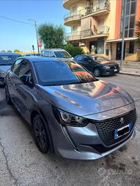 Peugeot e-208 2022 ALLURE.