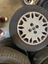 Pneumatici con cerchi in ferro 185/65 r14