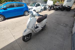 Piaggio Vespa 125 Primavera