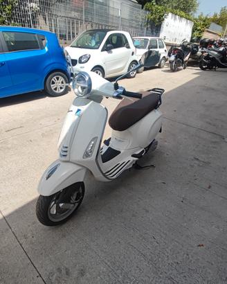 Piaggio Vespa 125 Primavera