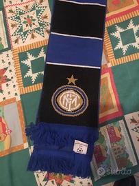 Sciarpe originali e dvd Inter storici