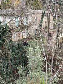 Casa più terreno da ristrutturare