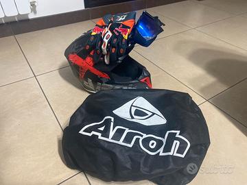 casco motocross e guanti