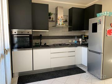 Cucina Moderna Angolare (2023) completa di Elettro
