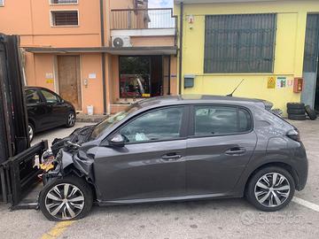 Peugeot  208