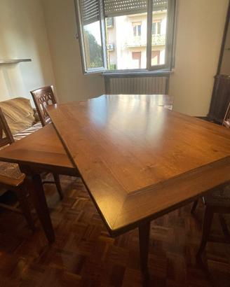 Sala da pranzo completa in legno massello