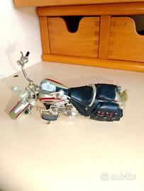 Harley Davidson modellino in scala 1:18 