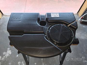 Subwoofer Sony per ruota di scorta