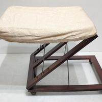 Poggiapiedi in legno