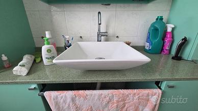 MOBILE BAGNO