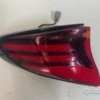 Luce fanale posteriore sx toyota chr 81560-F4130