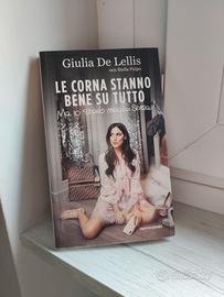 Le corna stanno bene su tutto 