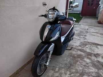 Piaggio Beverly 300 ie