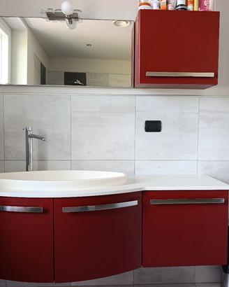 mobile bagno rosso