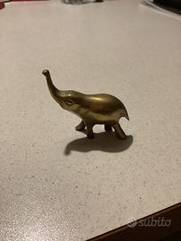 Scultura vintage in ottone a forma di elefante